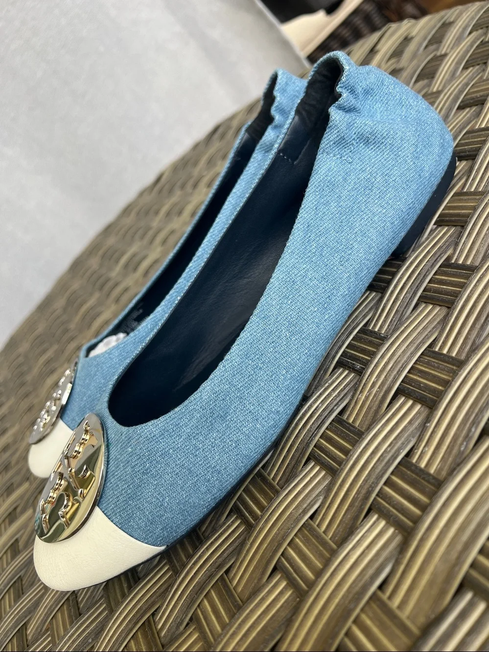 TORY BURCH Denim Leather Toe ballerina flats blue cream size 8
